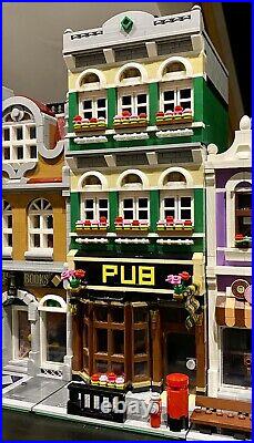 LEGO CUSTOM MODULAR PUB fits with 10264 for city or train display MOC 624